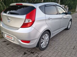 2012 Hyundai Solaris I, серебристый, 650000 рублей, вид 2