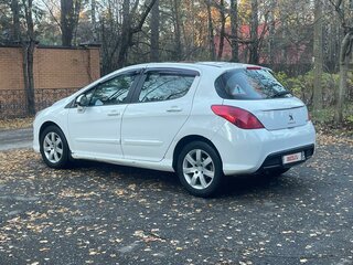 2011 Peugeot 308 I Рестайлинг, белый, 550000 рублей, вид 4