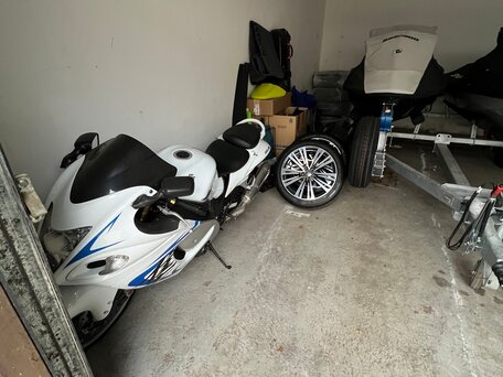2009 Suzuki GSX 1300 R Hayabusa, белый, 1100000 рублей, вид 3