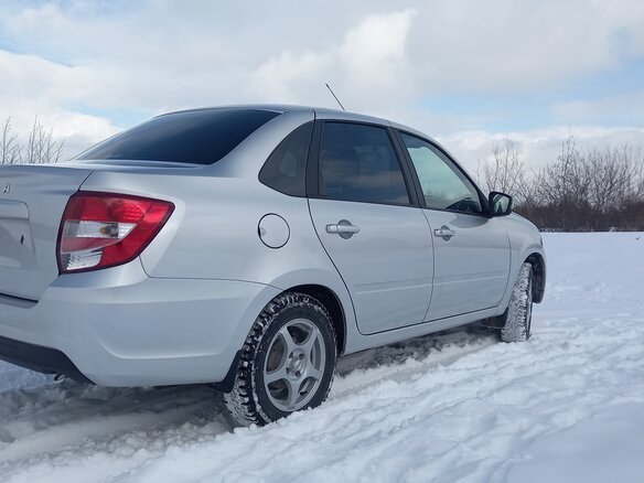 2023 Lada (ВАЗ) Granta I Рестайлинг, серебристый, 985000 рублей - вид 6