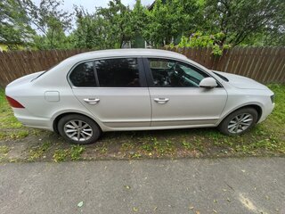 2013 Skoda Superb II, белый, 910000 рублей, вид 2