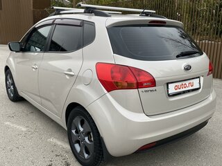 2011 Kia Venga I, бежевый, 900000 рублей, вид 4