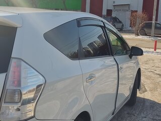 2013 Toyota Prius Alpha I (ZVW40/41), белый, 1350000 рублей, вид 4
