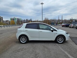 2012 Fiat Punto III Punto, белый, 600000 рублей, вид 5