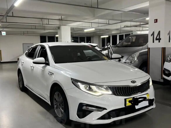 2018 Kia K5 II, белый, 1650000 рублей