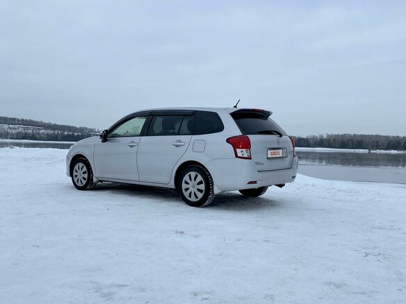 2014 Toyota Corolla Fielder XI (E160, E170, E180), серебристый, 1320000 рублей - вид 6