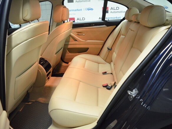 2012 BMW 5 серии 528i VI (F10/F11/F07), синий - вид 3