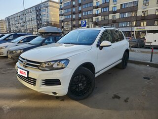 2011 Volkswagen Touareg II, белый, 1770000 рублей, вид 1