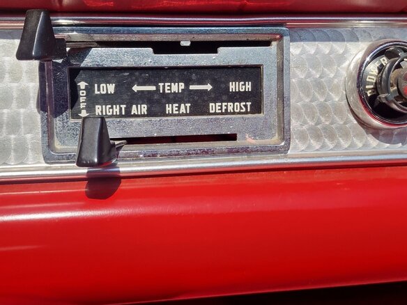1957 Ford Thunderbird I, красный - вид 11