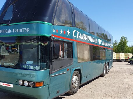 2000 Neoplan Skyliner, зелёный, 1900000 рублей, вид 1