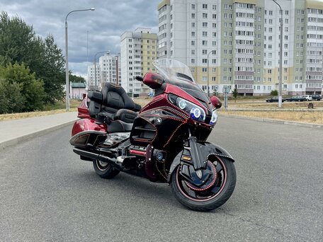 2012 Honda GL 1800 Gold Wing, красный, 2000000 рублей, вид 1