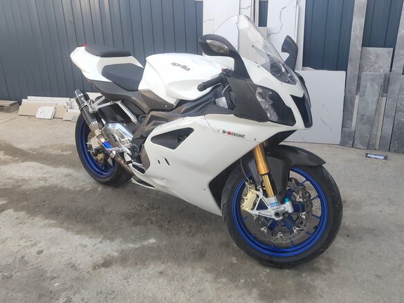 2004 Aprilia RSV1000 R, белый, 450000 рублей - вид 3