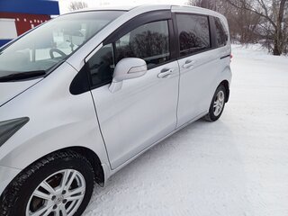 2011 Honda Freed I Рестайлинг, серый, 1090000 рублей, вид 4