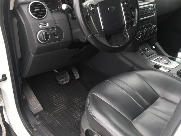2014 Land Rover Discovery IV Рестайлинг, белый, 3590000 рублей - вид 5