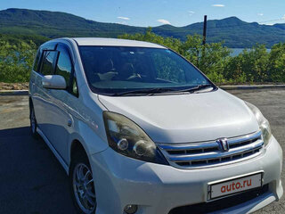 2010 Toyota ISis I Рестайлинг, белый, 1250000 рублей, вид 2
