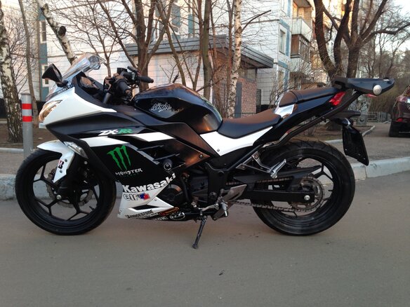 2013 Kawasaki Ninja 300, белый - вид 4