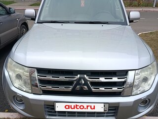2011 Mitsubishi Pajero IV Рестайлинг 1, серебристый, 1850000 рублей, вид 2