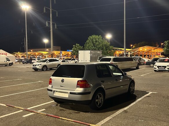 1998 Volkswagen Golf IV, серебристый, 500000 рублей - вид 5
