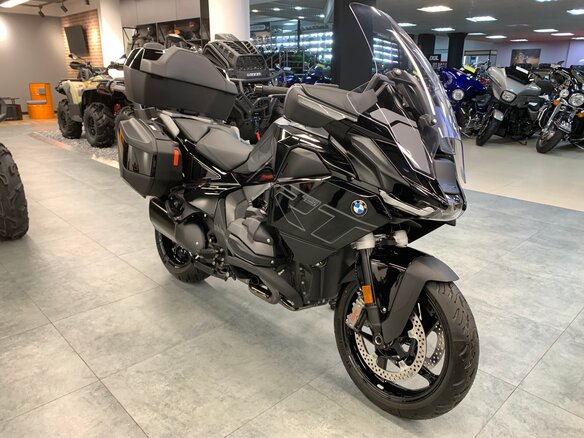 2025 BMW R 1300 RT, чёрный, 3400000 рублей - вид 4