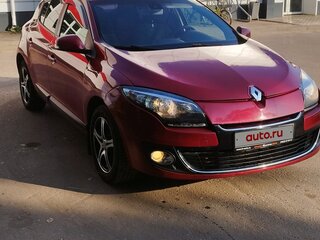 2012 Renault Megane III Рестайлинг, красный, 880000 рублей, вид 1