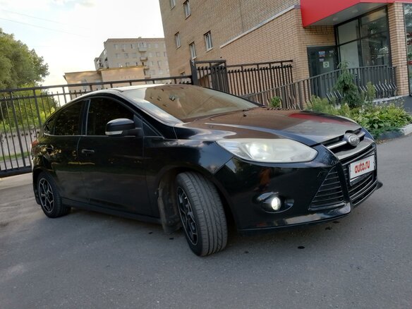 2011 Ford Focus III, чёрный, 850000 рублей - вид 2