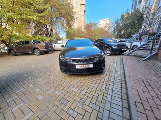 2018 Kia Optima IV Рестайлинг, коричневый, 1900000 рублей, вид 1