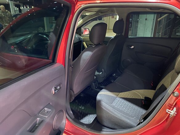 2014 Renault Logan II, красный - вид 20