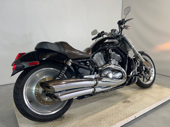 2004 Harley-Davidson V-Rod, чёрный, 560000 рублей - вид 6
