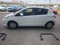 2017 Toyota Vitz III (XP130) Рестайлинг 2, белый, 980000 рублей - вид 8