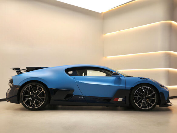 2021 Bugatti Divo, синий - вид 1