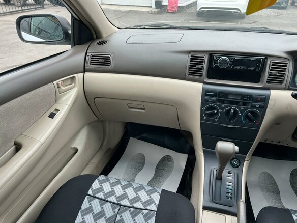 2000 Toyota Corolla Fielder IX (E120, E130), белый, 399999 рублей - вид 15