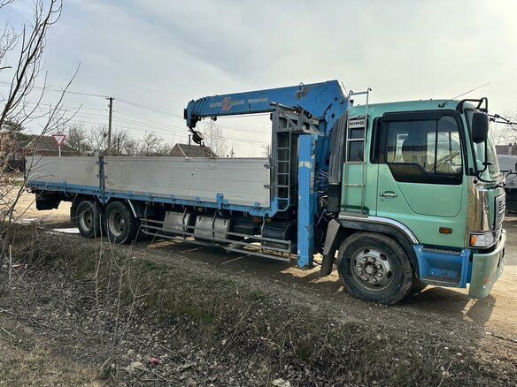 1990 Hino Profia, зелёный, 6200000 рублей - вид 1