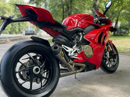2021 Ducati Panigale V4, красный, 2050000 рублей, вид 3