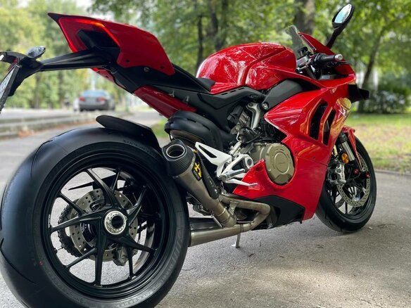 2021 Ducati Panigale V4, красный, 2450000 рублей - вид 2