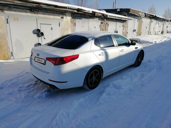 2011 Kia Optima III, белый - вид 3