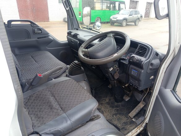 2008 Isuzu Elf (N-series), белый, 950000 рублей - вид 2