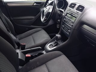 2010 Volkswagen Golf VI, чёрный, 820000 рублей, вид 5