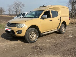2010 Mitsubishi L200 IV, бежевый, 750000 рублей, вид 1