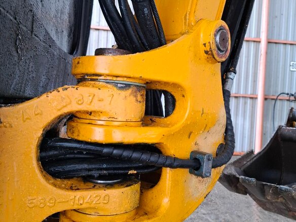 2008 JCB 8035 ZTS, жёлтый, 3700000 рублей - вид 7