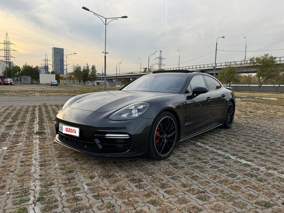 2017 Porsche Panamera Turbo II, серый, 10000000 рублей - вид 2