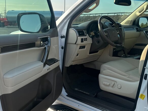2017 Lexus GX 460 II Рестайлинг, белый, 5650000 рублей - вид 6