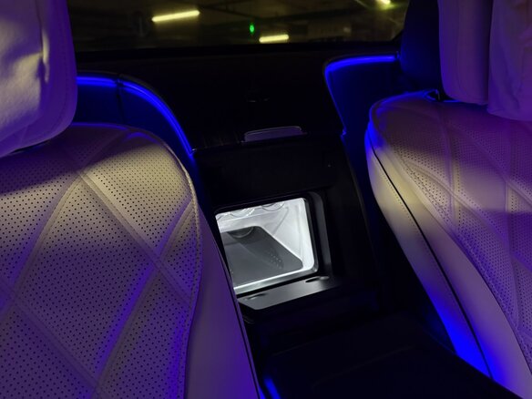 2026 Mercedes-Benz Maybach S-Класс 580 II (Z223) Рестайлинг, чёрный, 38570000 рублей - вид 10