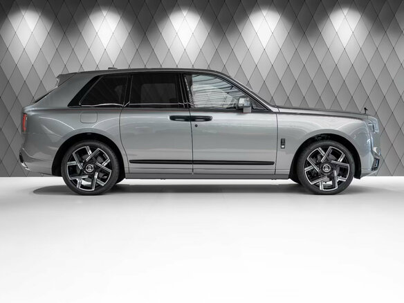 2025 Rolls-Royce Cullinan Black Badge I Рестайлинг (Series II), серый, 69100000 рублей - вид 6
