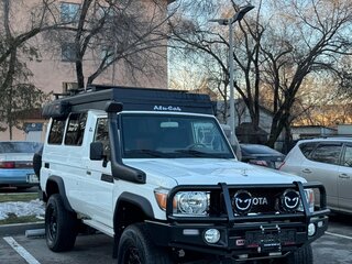 2023 Toyota Land Cruiser 71 70 Series Рестайлинг 2, белый, 11800000 рублей, вид 5