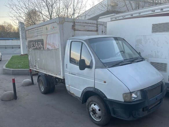 2000 ГАЗ ГАЗель (3302), серебристый, 500000 рублей