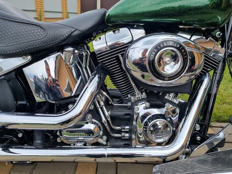 2013 Harley-Davidson Softail Deluxe, зелёный, 1800000 рублей, вид 2