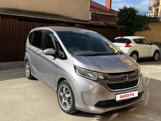 2018 Honda Freed II, серый, 1550000 рублей, вид 2