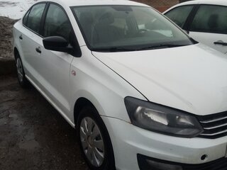 2019 Volkswagen Polo V Рестайлинг, белый, 1062000 рублей, вид 2