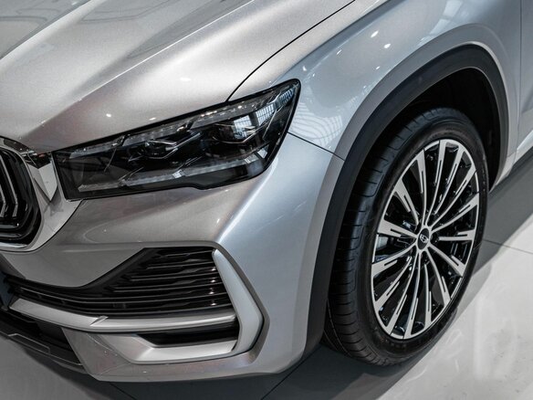 2026 Geely Monjaro I Рестайлинг, серебристый - вид 17