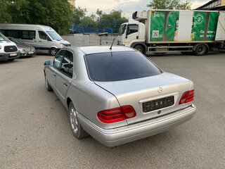 1996 Mercedes-Benz E-Класс 280 II (W210, S210), серый, 270000 рублей, вид 4